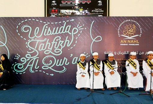Wisuda Santri An Nahl, Hafal 30 Juz dan 300 Hadist